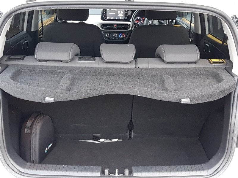 Used Hyundai i10 2021 for sale - 77448376: Photo 8