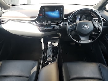 Used Toyota C-HR 2019 for sale - 79382910: Photo