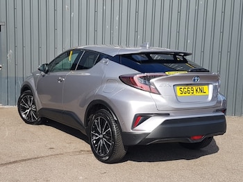 Used Toyota C-HR 2019 for sale - 79382910: Photo