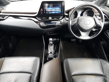 Used Toyota C-HR 2018 for sale - 78751327: Photo