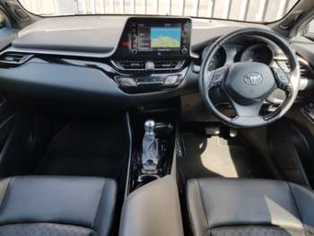 Used Toyota C-HR 2020 for sale - 74572939: Photo