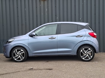 Used Hyundai i10 2024 for sale - 78973204: Photo