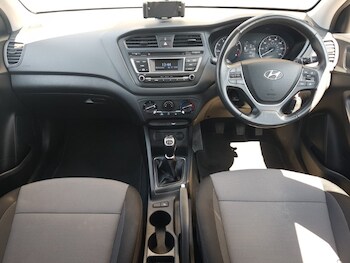 Used Hyundai i20 2018 for sale - 79218619: Photo