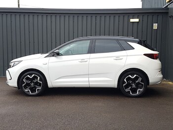 Used Vauxhall Grandland 2024 for sale - 77329930: Photo