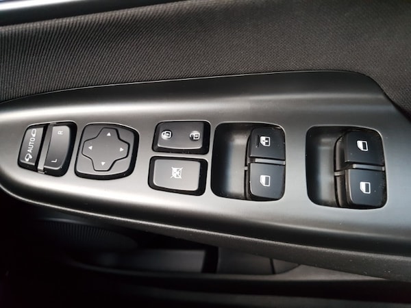 Used Hyundai KONA 2022 for sale - 76208420: Photo 12