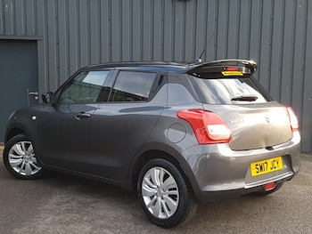 Used Suzuki Swift 2017 for sale - 76418925: Photo