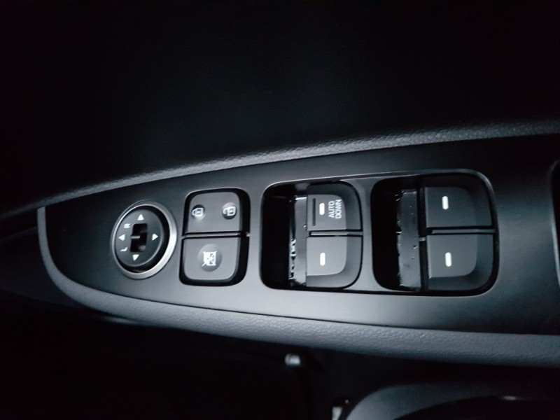 Used Hyundai i10 2018 for sale - 77150277: Photo 12