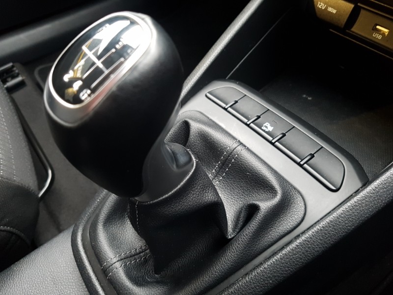 Used Kia Stonic 2023 for sale - 77522714: Photo 16