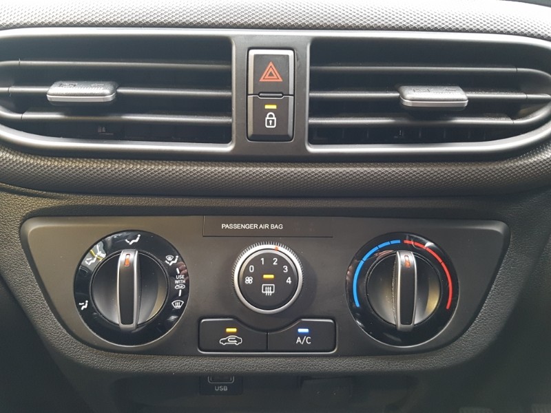 Used Hyundai i10 2022 for sale - 77605996: Photo 18