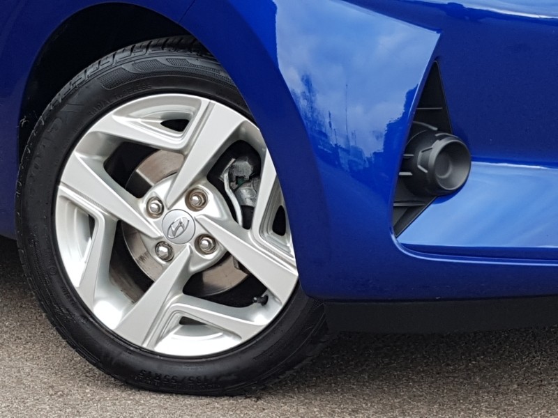 Used Hyundai i10 2022 for sale - 77605996: Photo 9