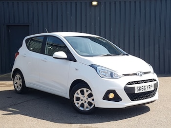 Used Hyundai i10 2016 for sale - 79411479: Photo