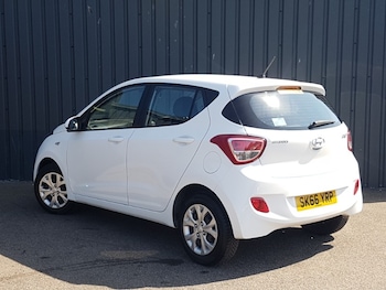 Used Hyundai i10 2016 for sale - 79411479: Photo