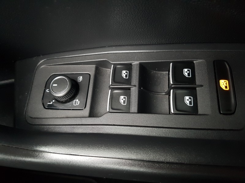 Used Volkswagen T-Roc 2019 for sale - 77223815: Photo 13