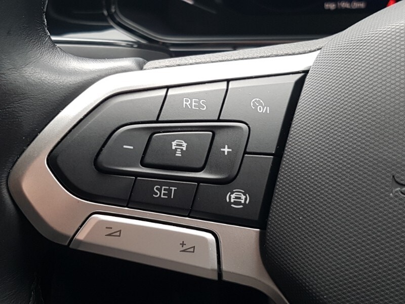 Used Volkswagen T-Roc 2023 for sale - 77939261: Photo 14