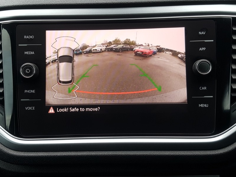 Used Volkswagen T-Roc 2021 for sale - 76393298: Photo 11