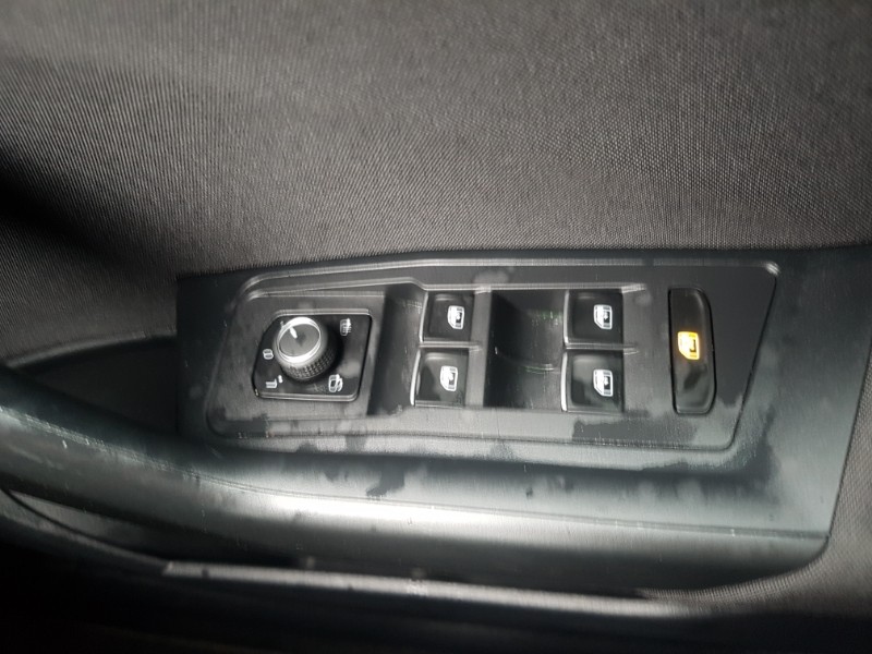 Used Volkswagen T-Roc 2021 for sale - 76393298: Photo 12