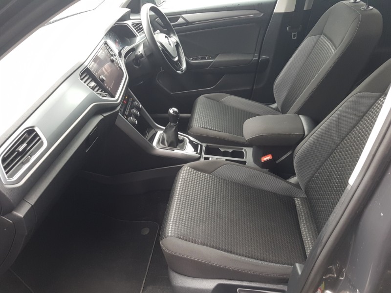 Used Volkswagen T-Roc 2021 for sale - 76393298: Photo 5