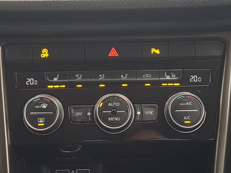 Used Volkswagen T-Roc 2018 for sale - 77325132: Photo 18