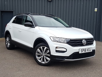 Used Volkswagen T-Roc 2018 for sale - 77325132: Photo