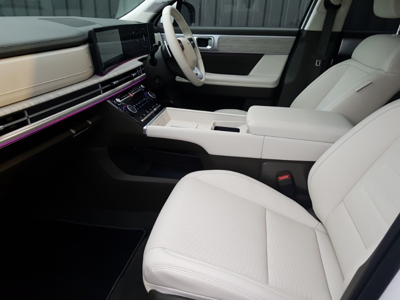 Used Hyundai Santa Fe 2025 for sale - 78203380: Photo 5