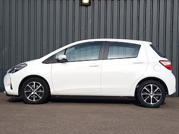 Used Toyota Yaris 2019 for sale - 78683999: Photo