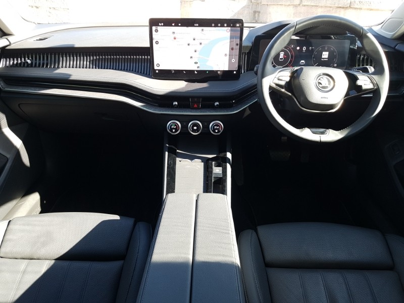 Used Skoda Superb 2024 for sale - 76860507: Photo 2