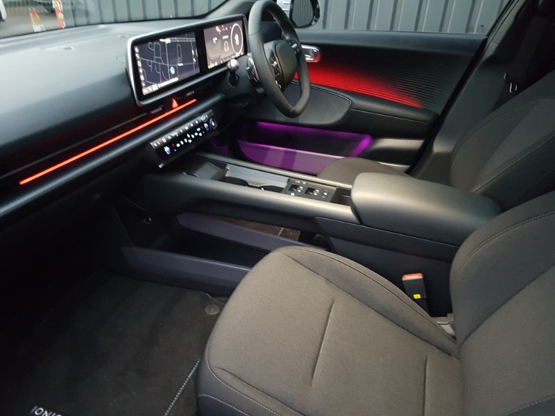 Used Hyundai IONIQ 6 2025 for sale - 76418928: Photo 5