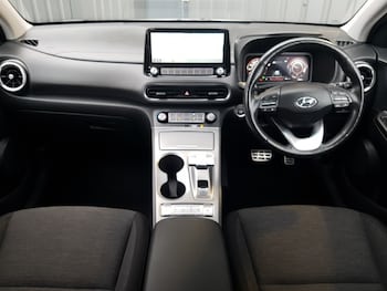 Used Hyundai KONA 2021 for sale - 77702308: Photo