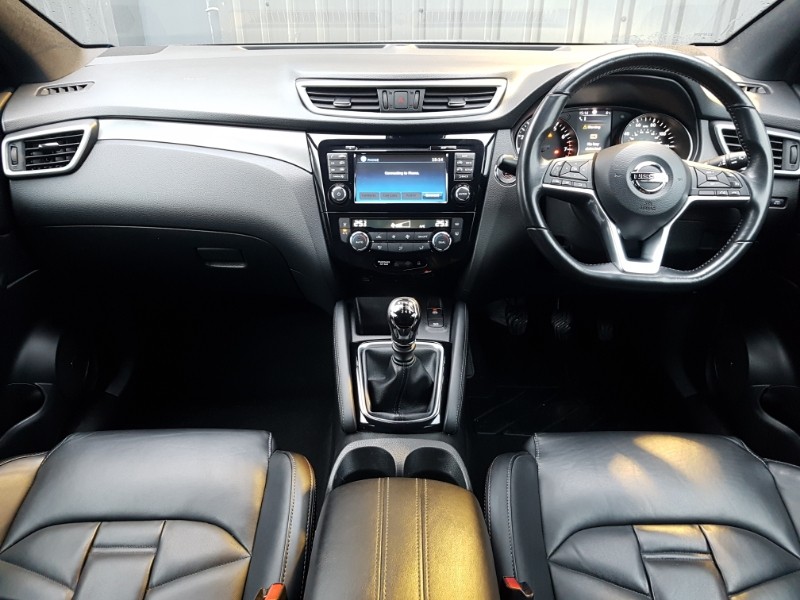 Used Nissan Qashqai 2018 for sale - 77605994: Photo 2