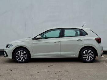 Used Volkswagen Polo 2024 for sale - 78936790: Photo