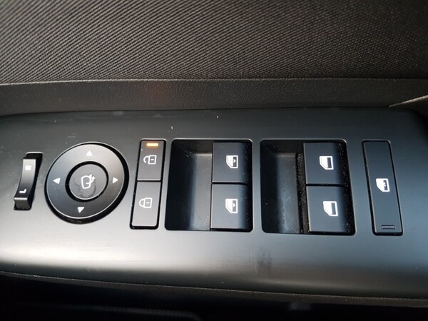 Used Hyundai KONA 2025 for sale - 76325657: Photo 12