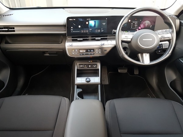 Used Hyundai KONA 2025 for sale - 76325657: Photo 2
