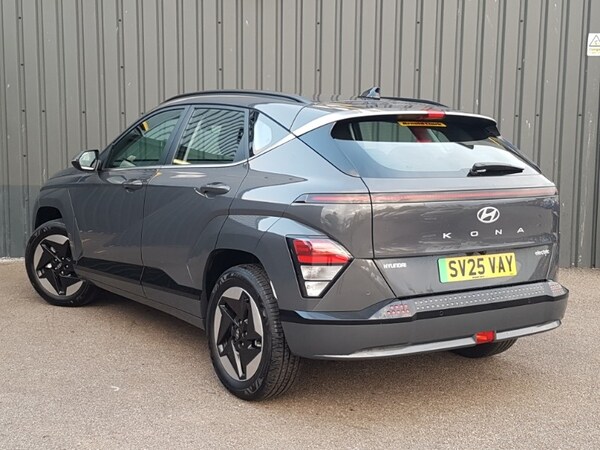 Used Hyundai KONA 2025 for sale - 76325657: Photo 3