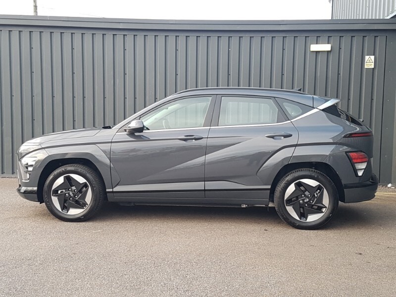 Used Hyundai KONA 2025 for sale - 76325657: Photo 4