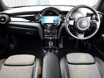 Used MINI Hatch 2022 for sale - 77664205: Photo