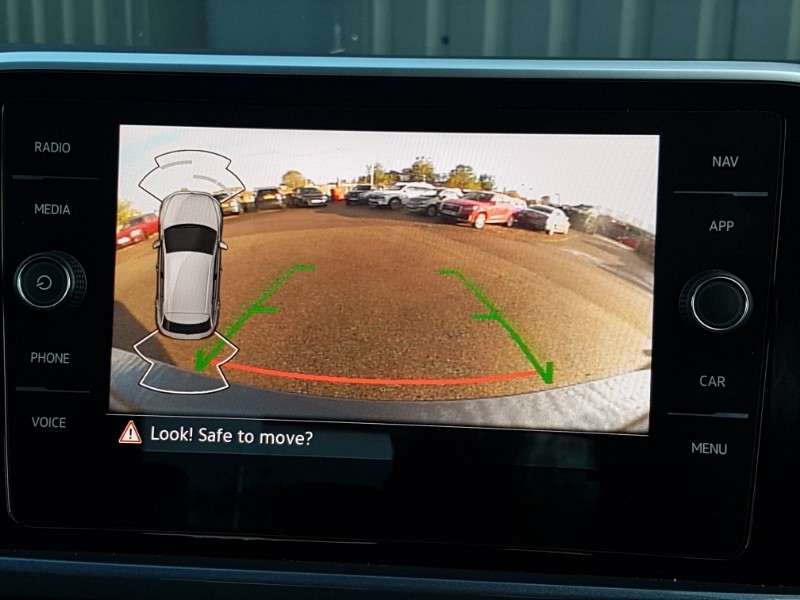 Used Volkswagen T-Roc 2022 for sale - 77086917: Photo 11