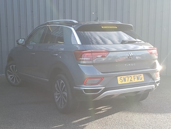 Used Volkswagen T-Roc 2022 for sale - 77086917: Photo