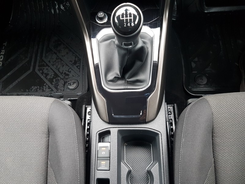 Used Volkswagen T-Roc 2018 for sale - 76348297: Photo 16