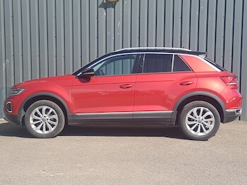 Used Volkswagen T-Roc 2023 for sale - 78230271: Photo
