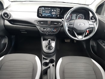 Used Hyundai i10 2021 for sale - 75486368: Photo