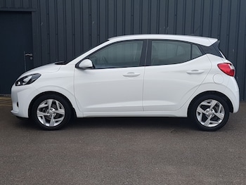 Used Hyundai i10 2021 for sale - 75486368: Photo