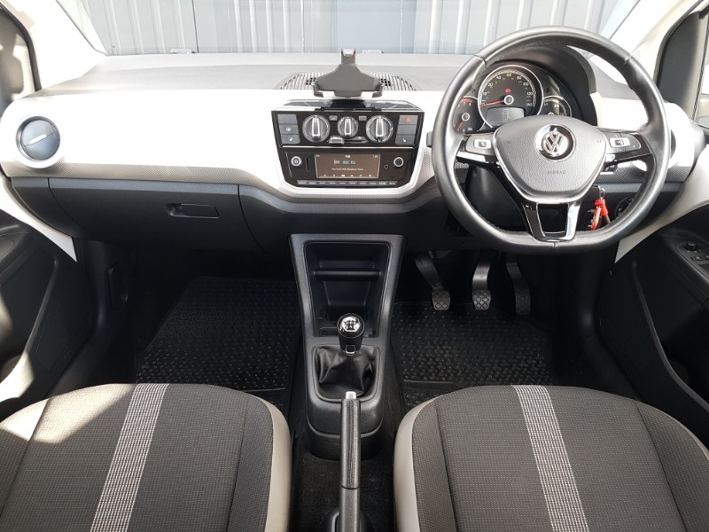 Used Volkswagen up! 2016 for sale - 77988086: Photo 2