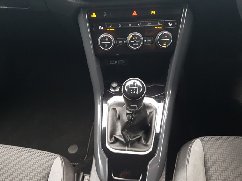 Used Volkswagen T-Roc 2019 for sale - 77166325: Photo 12