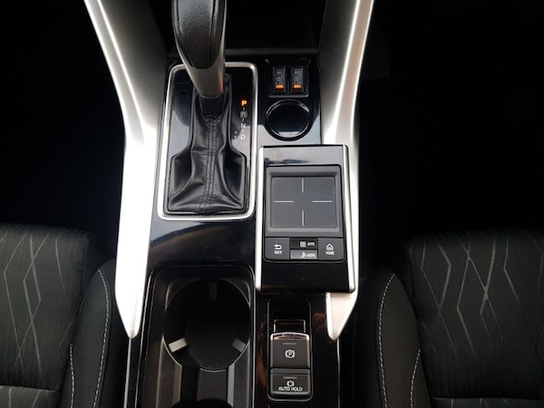 Used Mitsubishi Eclipse Cross 2018 for sale - 76258213: Photo 17
