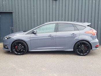 Used Ford Focus 2017 for sale - 75628966: Photo