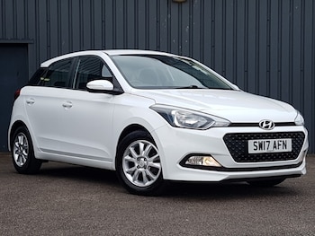 Used Hyundai i20 2017 for sale - 78455913: Photo