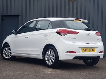 Used Hyundai i20 2017 for sale - 78455913: Photo