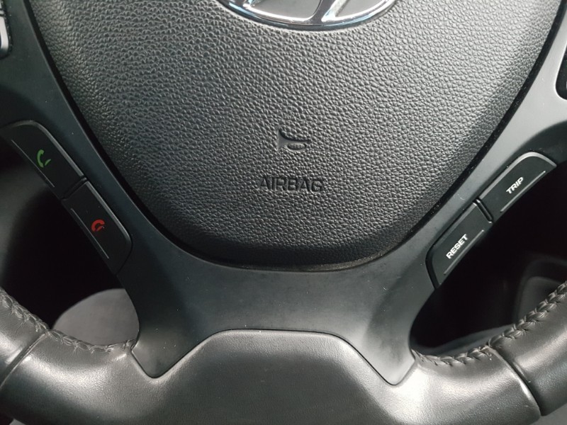 Used Hyundai i10 2017 for sale - 76493428: Photo 16