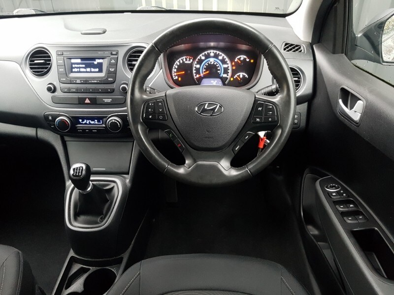 Used Hyundai i10 2017 for sale - 76493428: Photo 7