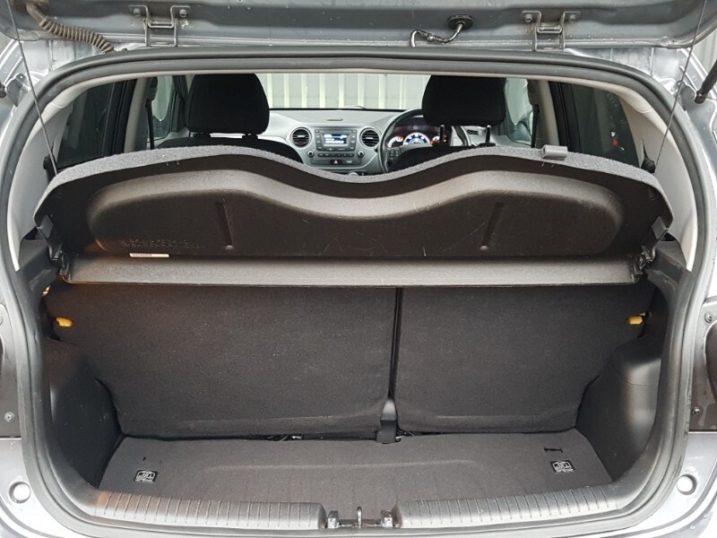 Used Hyundai i10 2017 for sale - 76493428: Photo 8